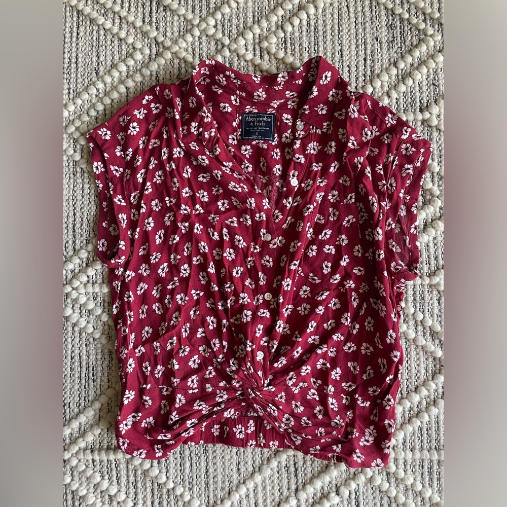 🌿Abercrombie & Fitch Sleeveless Floral Top